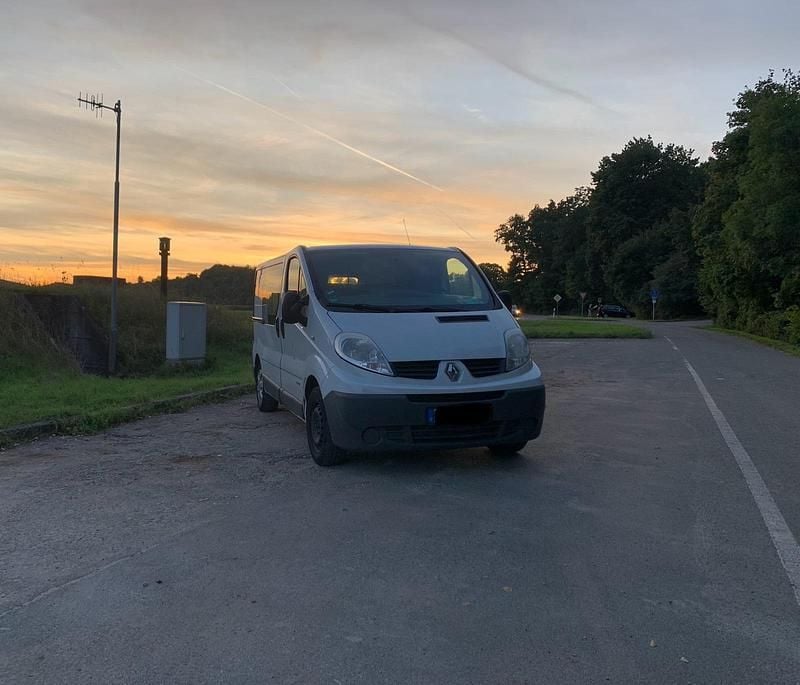 Weiß Gebraucht 2012 Renault Trafic Van | 4.900 € (Superpreis) - Bild 1/4