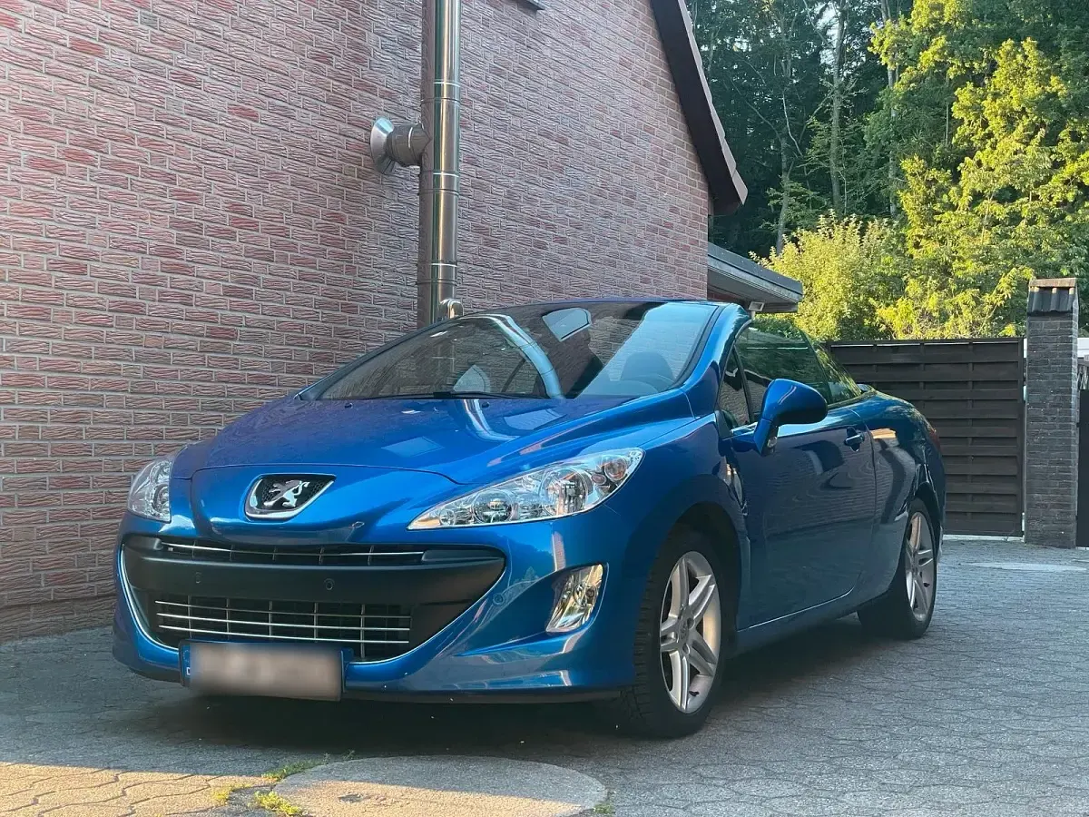 Gebraucht Peugeot 308 CC 120 PS (88 kW) 2011 Blau Cabrio