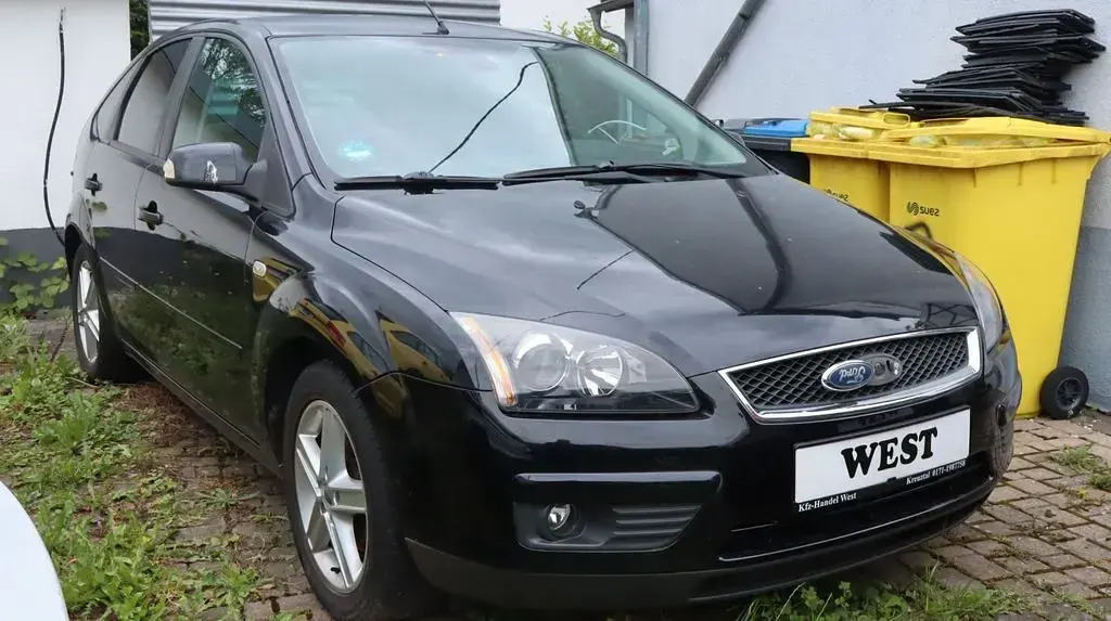 Gebraucht Ford Focus Titanium 125 PS (91 kW) 2007 Schwarz Limousine