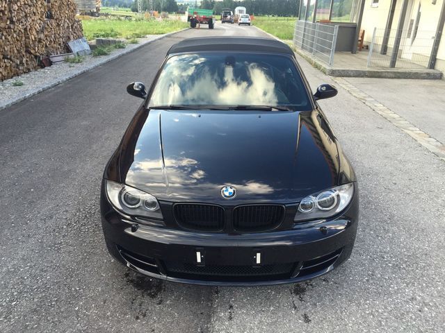 Gebraucht BMW 120 Cabriolet 170 PS (125 kW) 2008 Schwarz metallic Cabrio