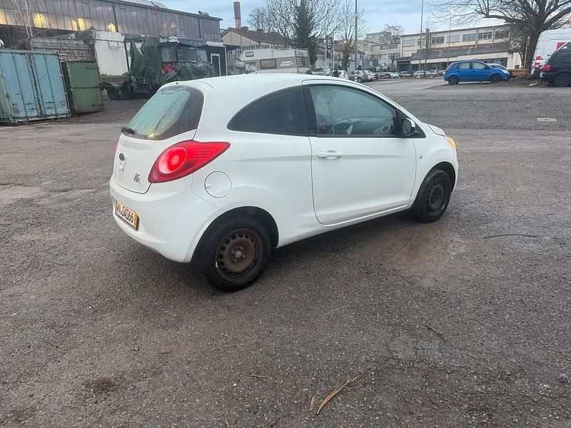 Gebraucht Ford Ka 69 PS (50 kW) 2010 Weiß Kleinwagen
