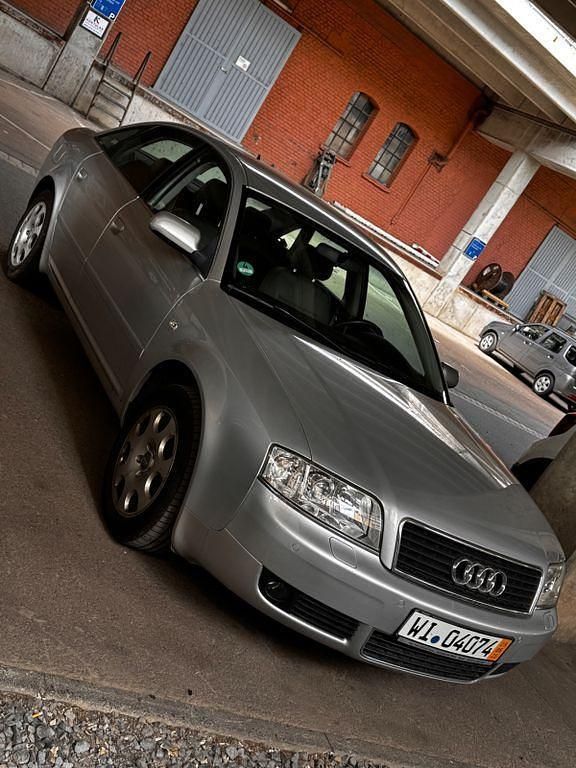 Silber Gebraucht 2003 Audi A6 Ambiente Limousine | 3.900 € (Guter Preis) - Bild 1/4