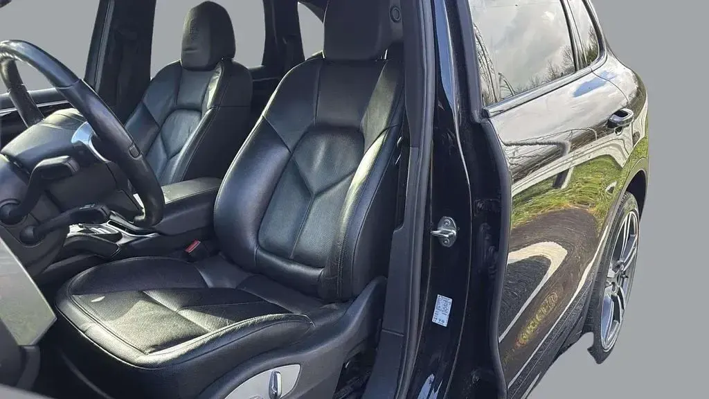 Gebraucht Porsche Cayenne 245 PS (180 kW) 2012 Schwarz SUV