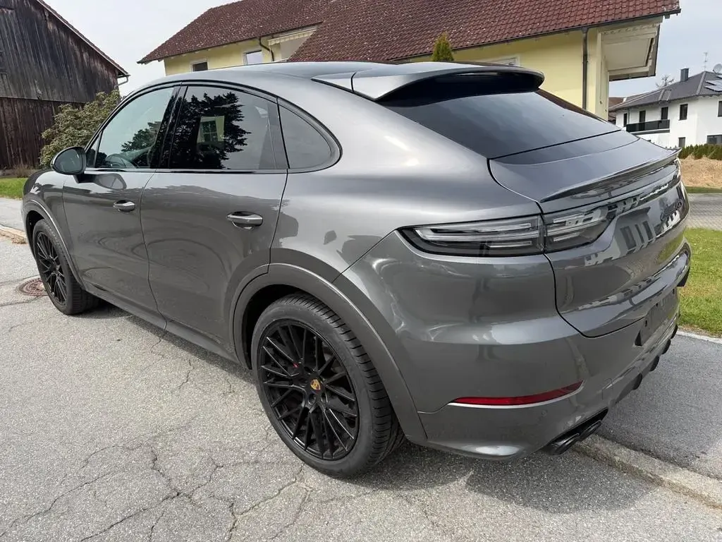 Gebraucht Porsche Cayenne Coupe GTS 460 PS (338 kW) 2023 Grau SUV