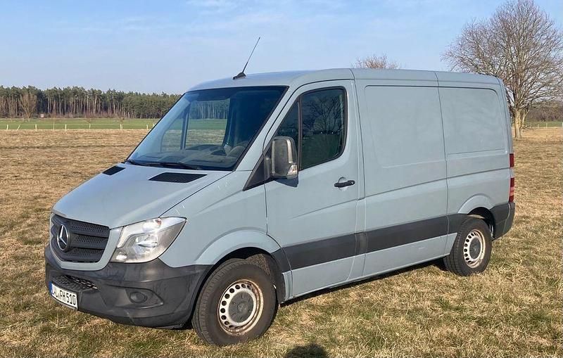Gebraucht Mercedes Sprinter 163 PS (119 kW) 2018 Grau Van