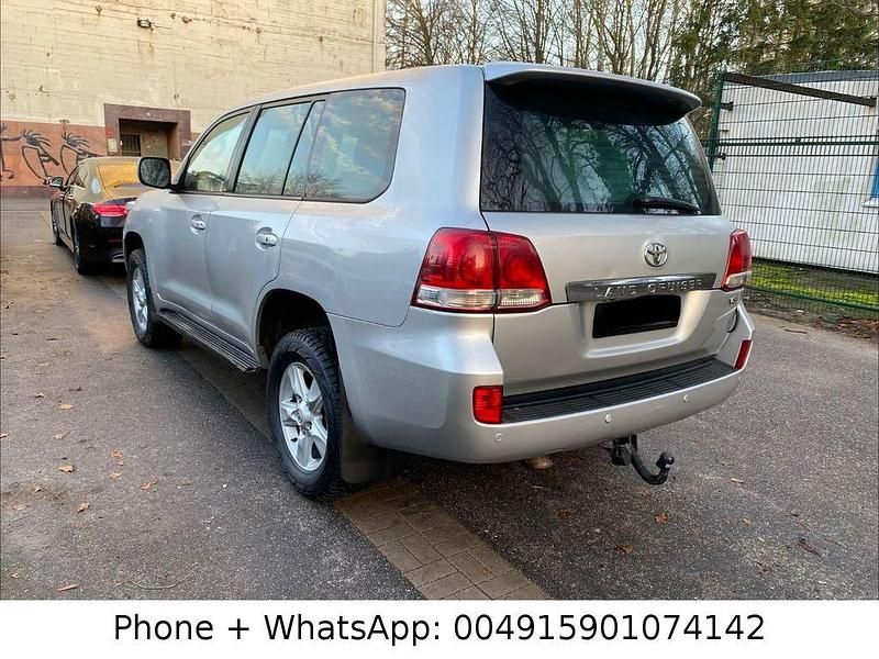 Gebraucht Toyota Land Cruiser 265 PS (194 kW) 2008 Silber SUV