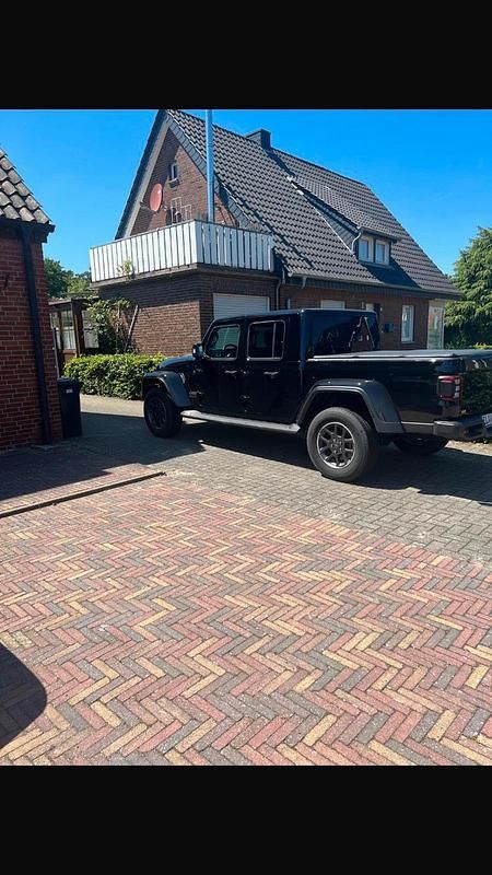 Gebraucht Jeep Gladiator 265 PS (194 kW) 2021 Schwarz Pickup