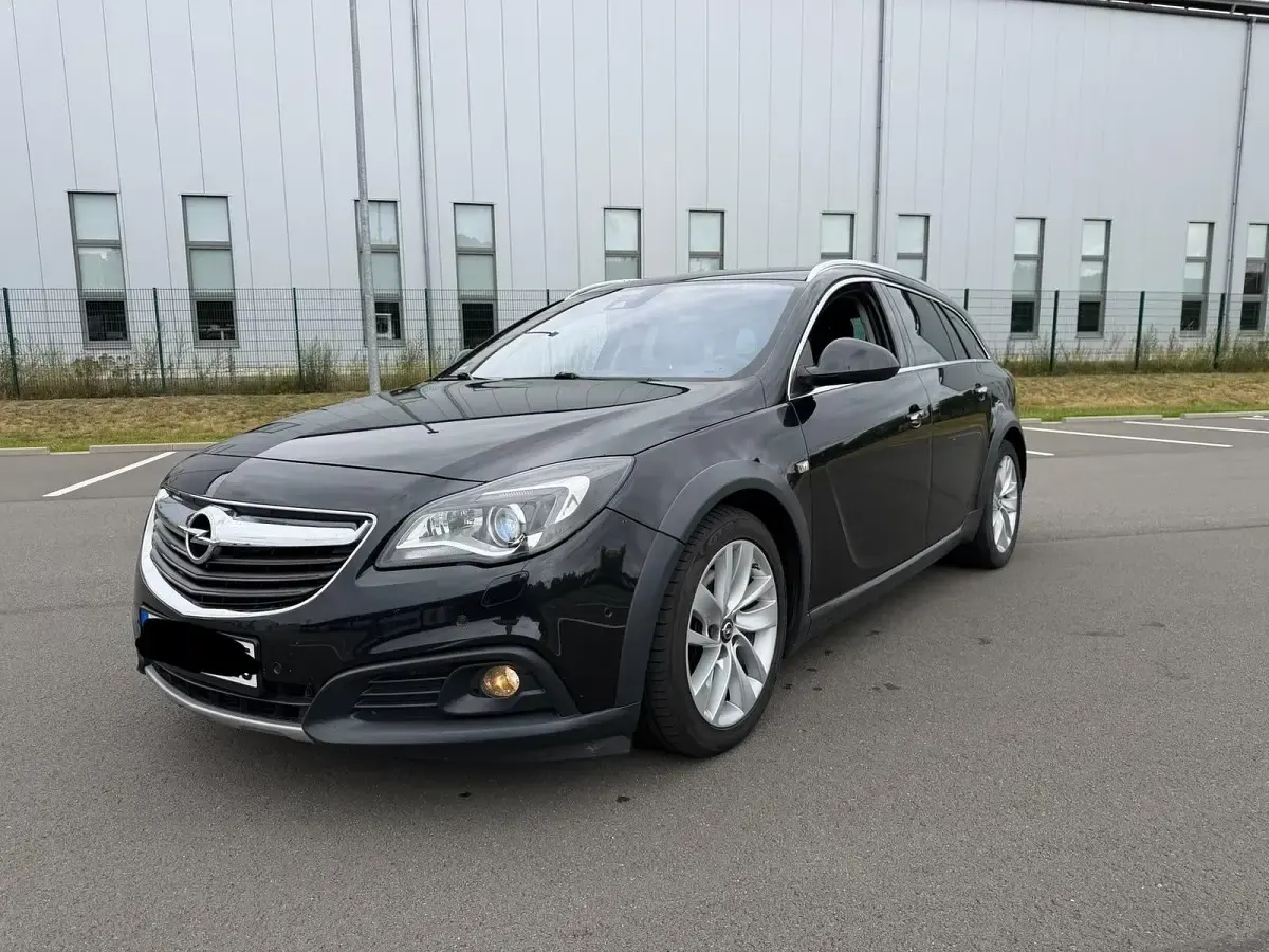 Gebraucht Opel Insignia Country Tourer 170 PS (125 kW) 2016 Schwarz Kombi