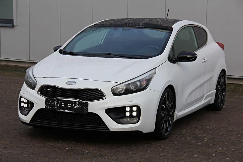 Gebraucht Kia Ceed GT GT 204 PS (150 kW) 2013 Weiß Limousine