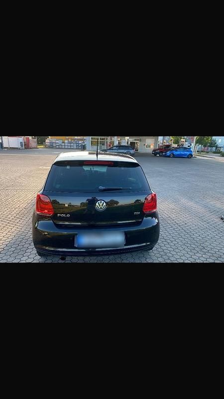 Schwarz Gebraucht 2013 VW Polo Limousine | 4.000 € (Superpreis) - Bild 1/4