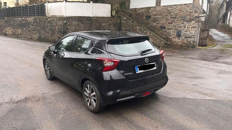 Gebraucht Nissan Micra Acenta 71 PS (52 kW) 2019 Schwarz Kleinwagen