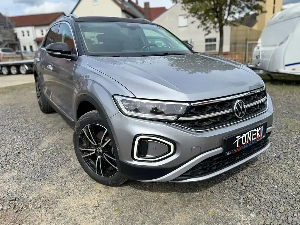 Gebraucht VW T-Roc Style 150 PS (110 kW) 2023 Silber SUV