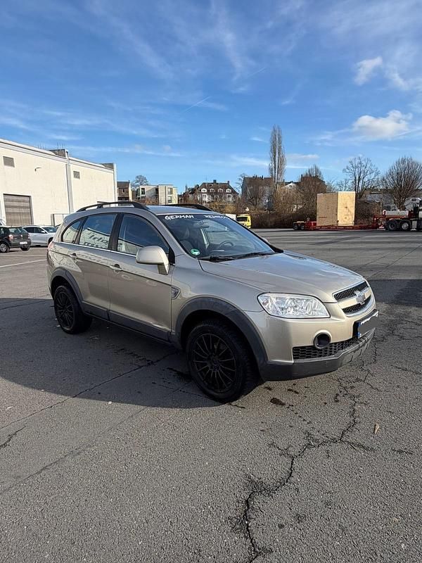 Gebraucht Chevrolet Captiva 136 PS (100 kW) 2010 Silber SUV