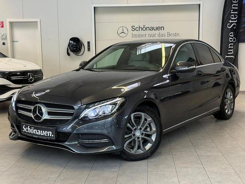 Grau Gebraucht 2015 Mercedes C220 Limousine | 20.780 € (Fairer Preis) - Bild 1/4