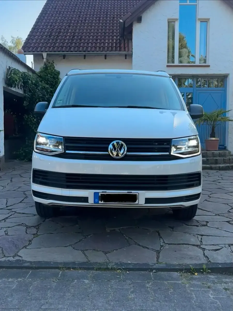 Gebraucht VW California Beach 150 PS (110 kW) 2016 Weiß Van