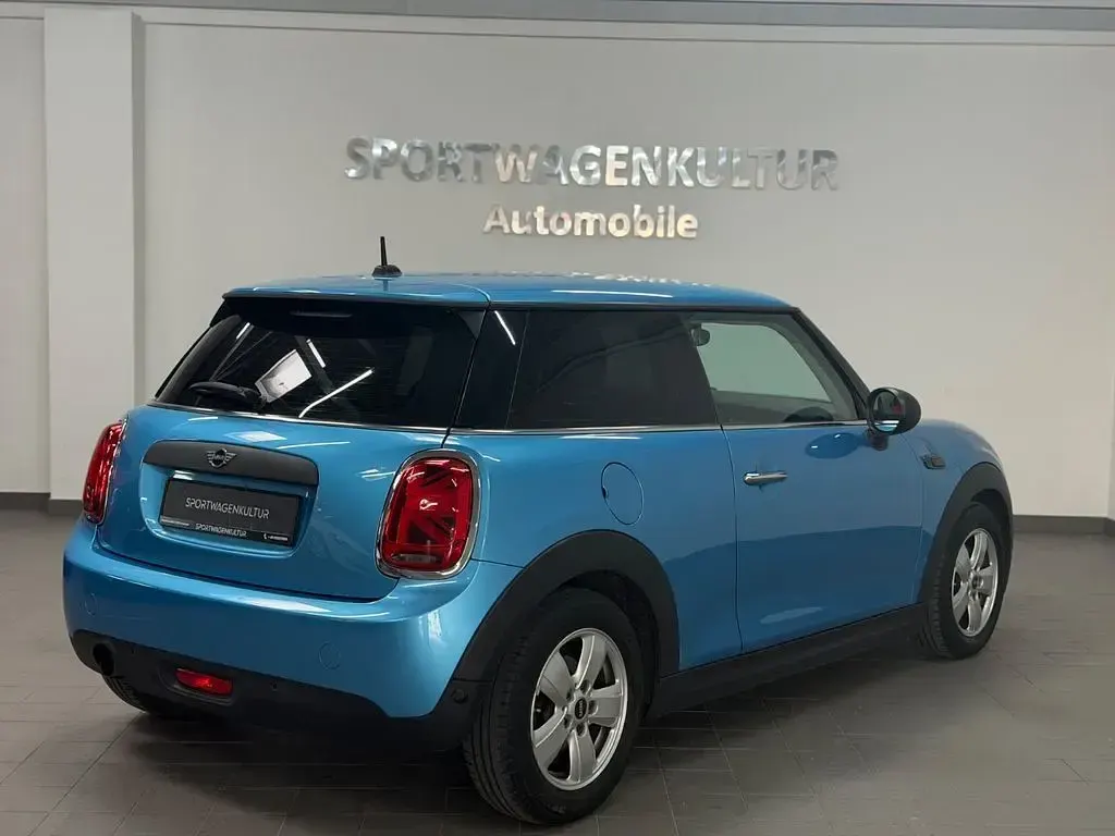 Käytetty Mini ONE 75 HP (55 kW) 2018 Sininen Viistoperä