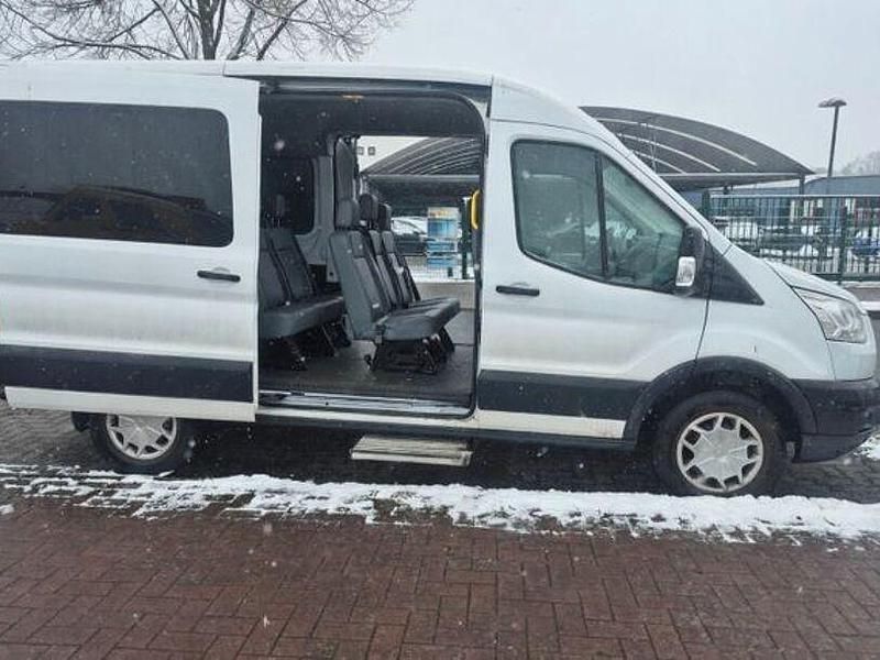 Gebraucht Ford Transit Trend 131 PS (96 kW) 2017 Weiß Van / Kleinbus