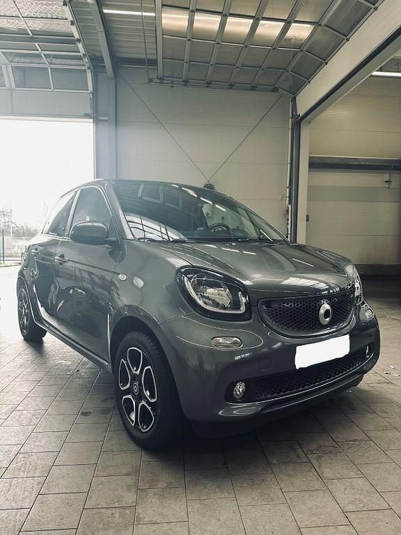 Gebraucht Smart ForFour Prime 90 PS (66 kW) 2019 Grau Kleinwagen