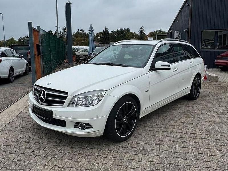 Weiß Gebraucht 2009 Mercedes C180 Kombi | 4.990 € (Fairer Preis) - Bild 1/4