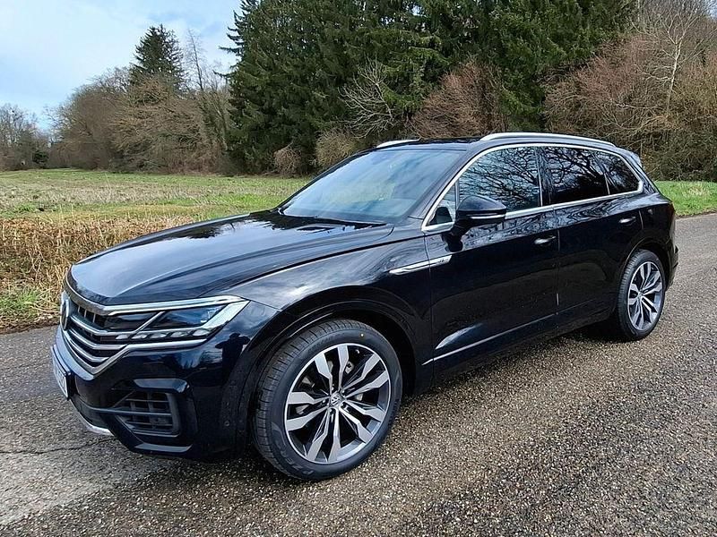 Schwarz Gebraucht 2019 VW Touareg R-line SUV | 38.500 € (Guter Preis) - Bild 1/4