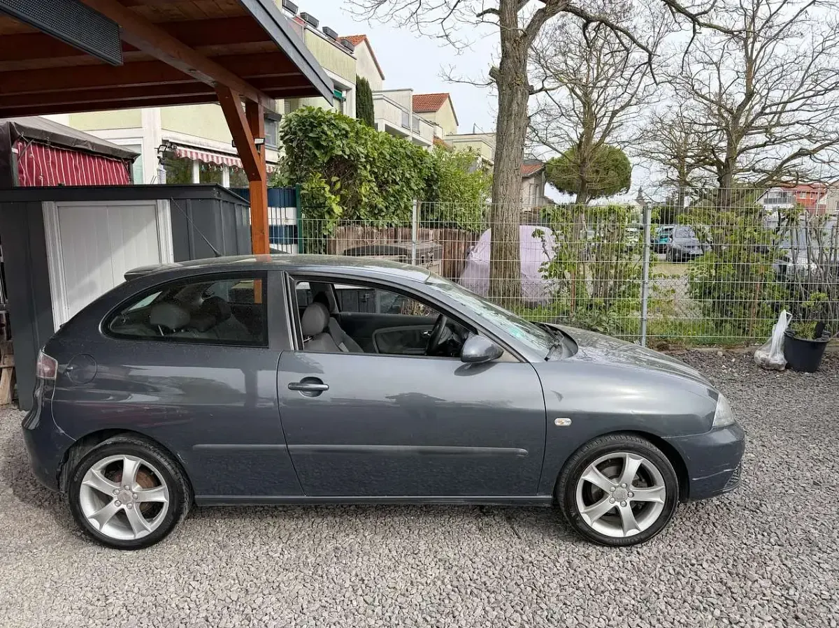 Gebraucht Seat Ibiza Comfort 86 PS (63 kW) 2007 Grau Kleinwagen