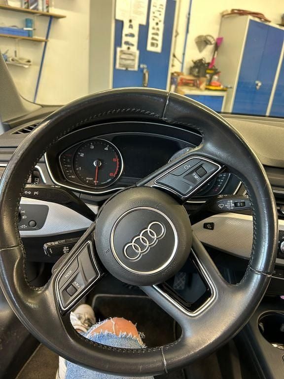 Gebraucht Audi A4 Sport 190 PS (139 kW) 2018 Grau Kombi