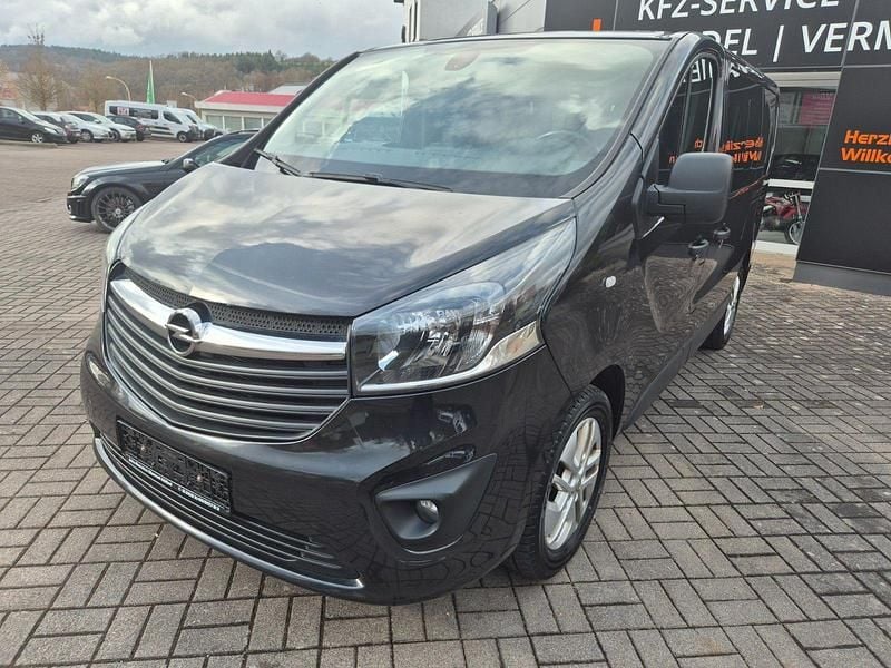 Gebraucht Opel Vivaro 145 PS (106 kW) 2018 Schwarz Van / Kleinbus