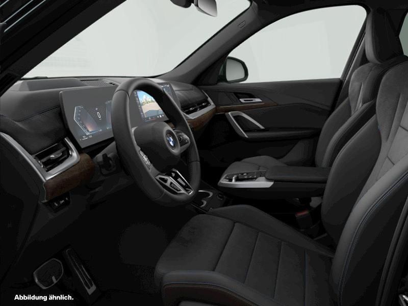 Grün Gebraucht 2025 BMW X1 M Sport SUV | 48.440 € (Etwas zu teuer) - Bild 1/2