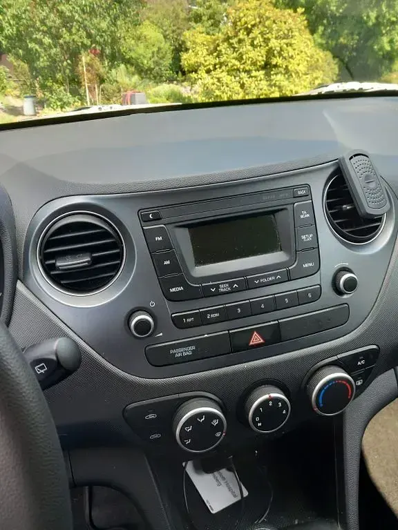 Gebraucht Hyundai i10 87 PS (63 kW) 2019 Grau Kleinwagen