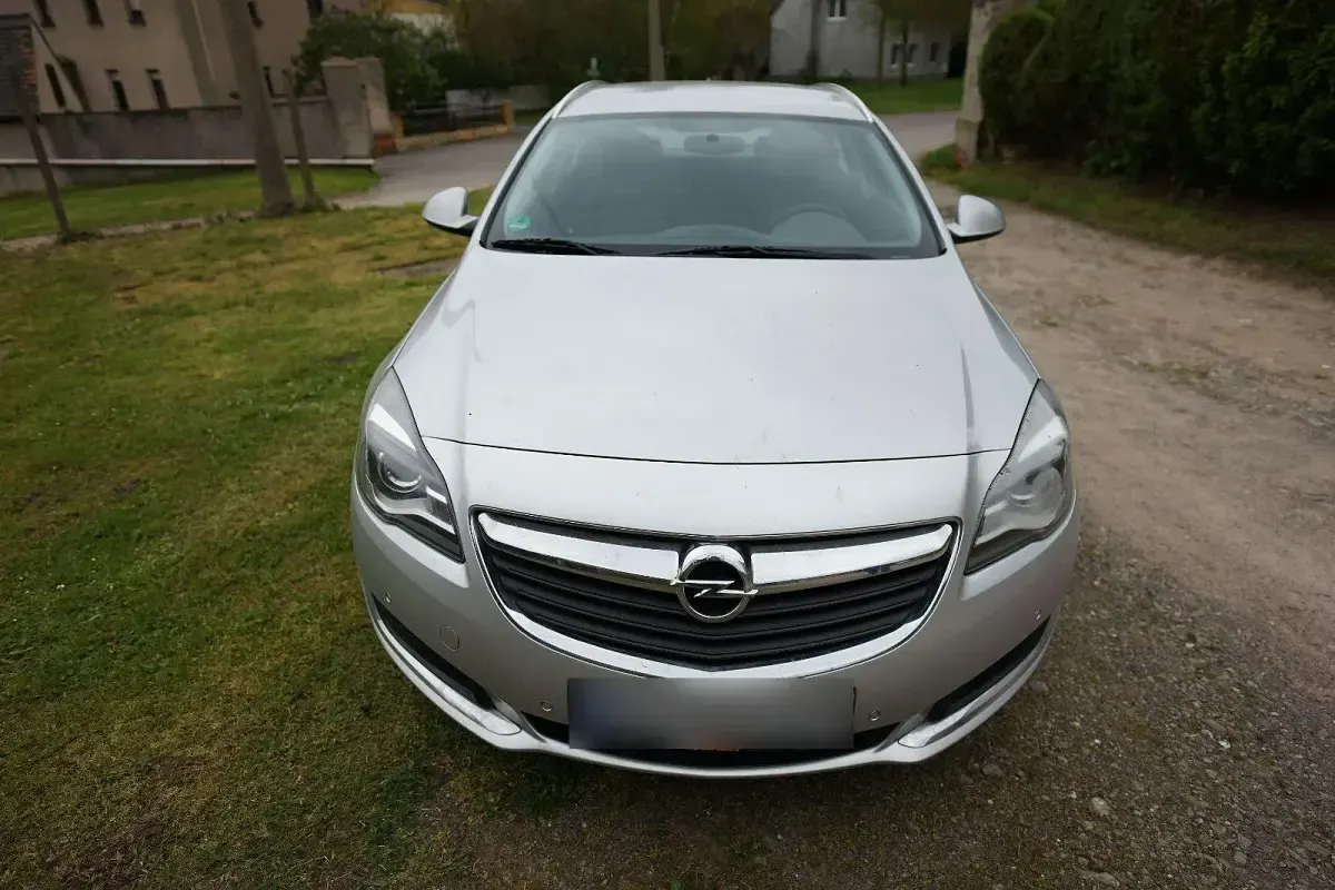 Gebraucht Opel Insignia 136 PS (100 kW) 2016 Silber Kombi