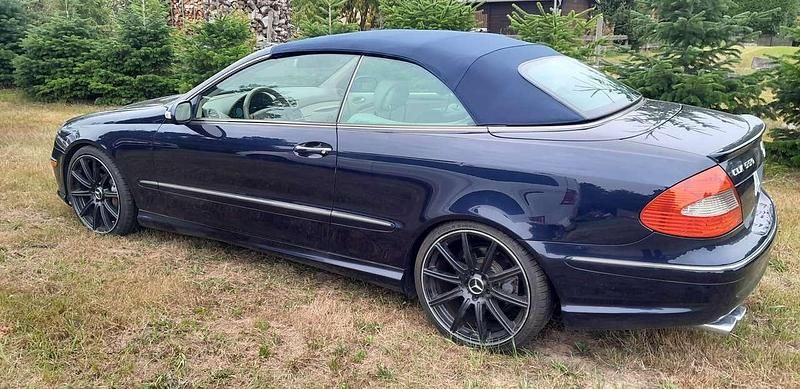 Blau Gebraucht 2007 Mercedes CLK500 Avantgarde Cabrio | 15.000 € (Etwas zu teuer) - Bild 1/4
