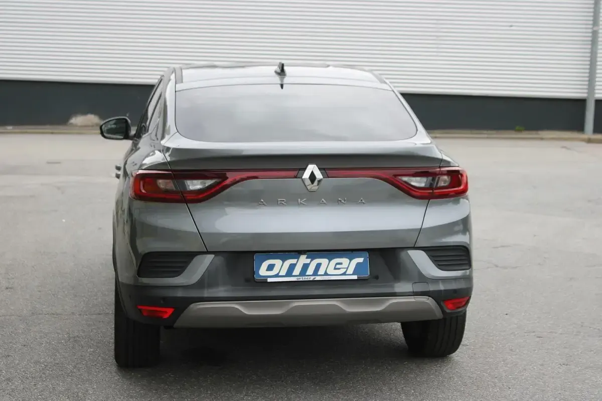 Gebraucht Renault Arkana Intens 140 PS (102 kW) 2022 Grau SUV
