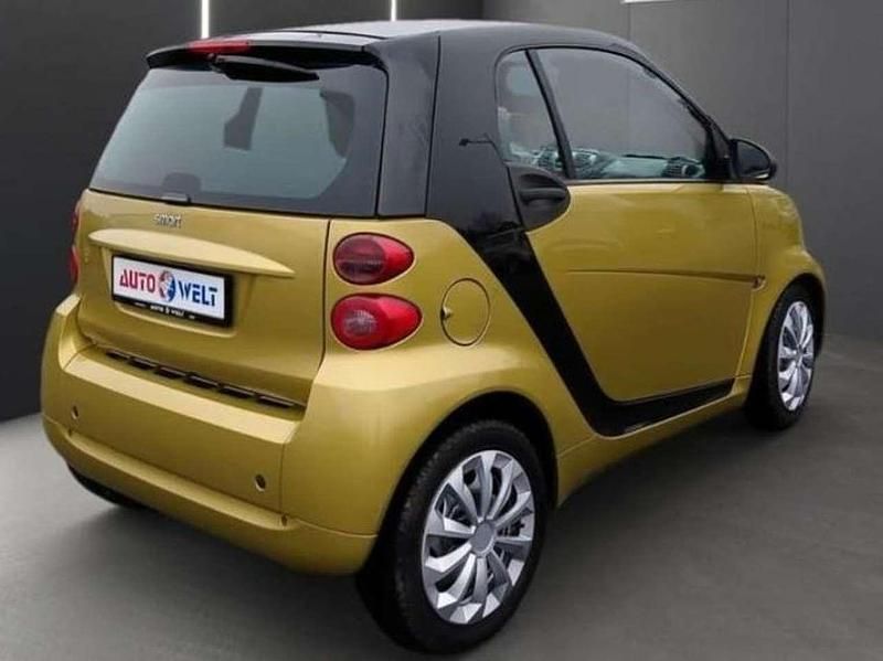 Gebraucht Smart ForTwo Coupé Pure 61 PS (44 kW) 2009 Gold Coupé