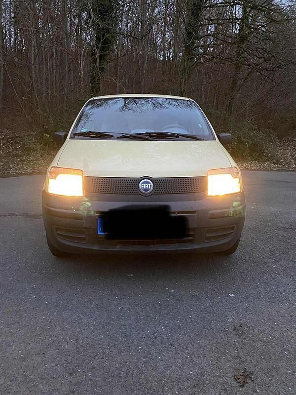 Gelb Gebraucht 2004 Fiat Panda Kleinwagen | 300 € (Superpreis) - Bild 1/4