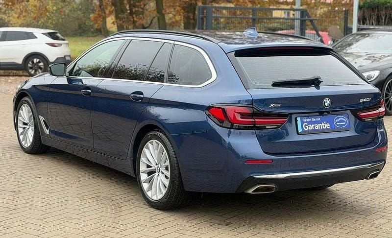 Gebraucht BMW 540 Luxury Line 333 PS (244 kW) 2022 Blau Kombi