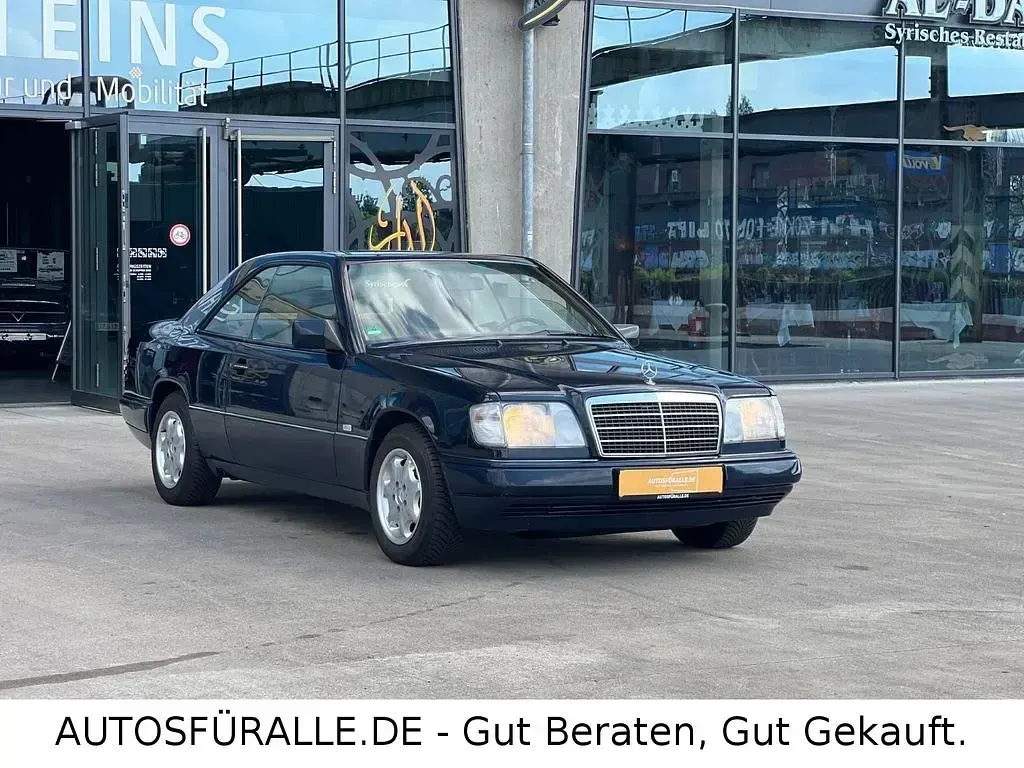 Gebraucht Mercedes E320 220 PS (161 kW) 1993 Blau Coupé