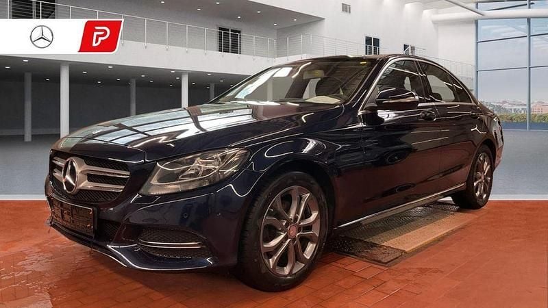 Blau Gebraucht 2014 Mercedes C180 Avantgarde Limousine | 17.490 € (Fairer Preis) - Bild 1/4