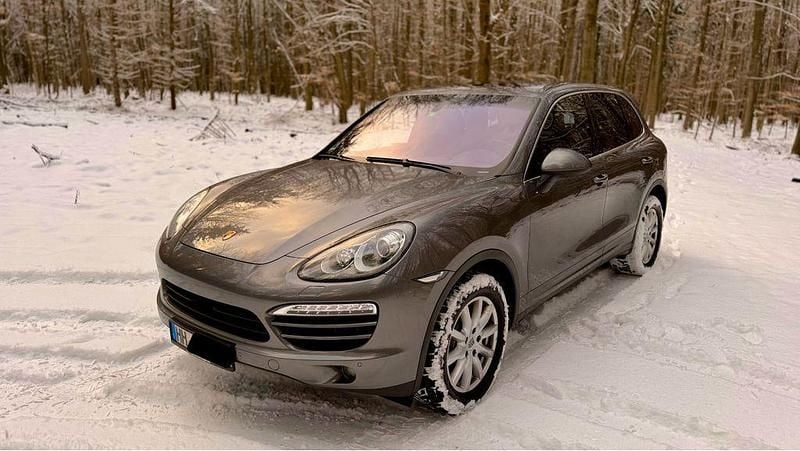 Gebraucht Porsche Cayenne 245 PS (180 kW) 2012 Grau SUV