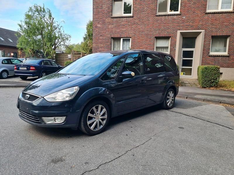 Andere farben Gebraucht 2006 Ford Galaxy Van / Kleinbus | 2.699 € (Guter Preis) - Bild 1/4