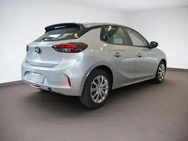 Gebraucht Opel Corsa 101 PS (74 kW) 2024 Kristall silber metallic Kleinwagen