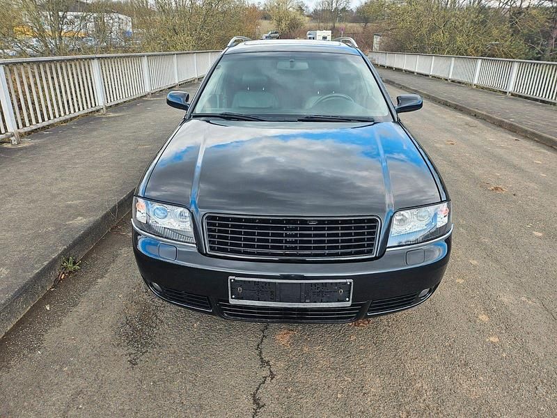 Gebraucht Audi A6 Sport 163 PS (119 kW) 2002 Schwarz Kombi