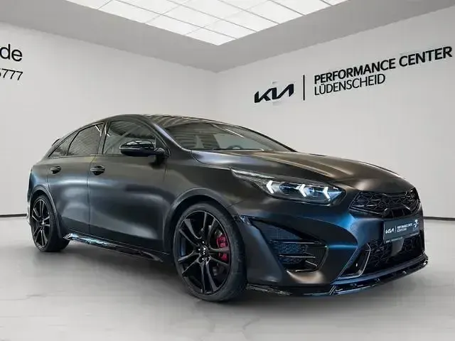 Gebraucht Kia ProCeed GT GT 204 PS (150 kW) 2022 Schwarz Kleinwagen
