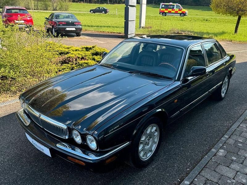 Gebraucht Jaguar XJ Sovereign 284 PS (208 kW) 2000 Schwarz Limousine