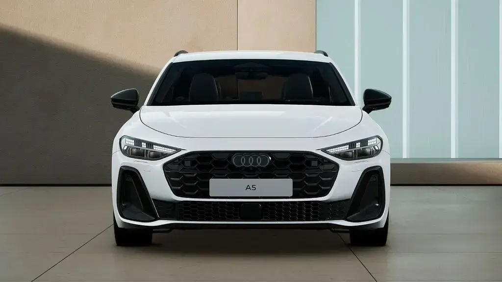 Gebraucht Audi A5 Ambiente 367 PS (269 kW) 2025 Gletscherweiss metallic Kombi