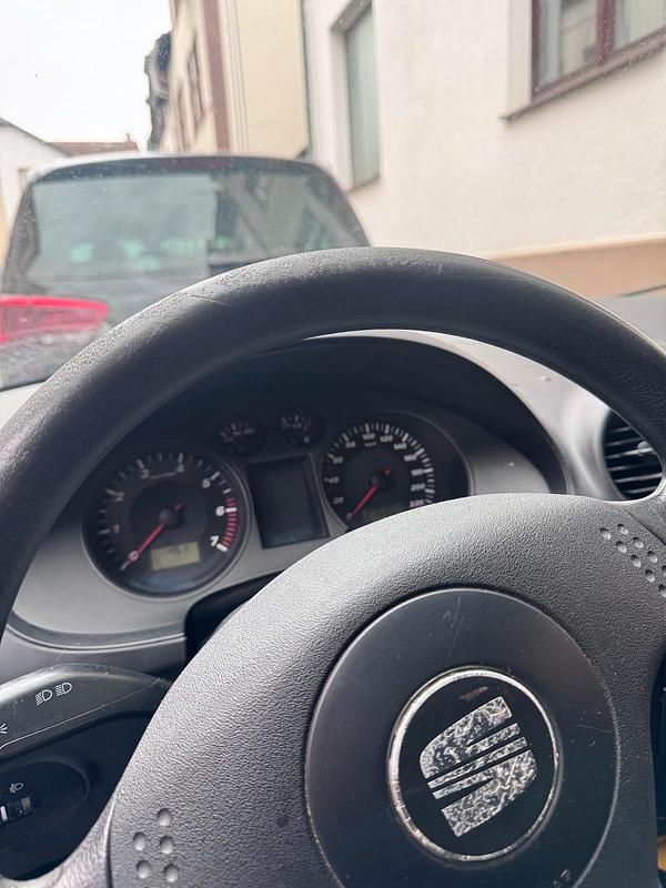 Gebraucht Seat Ibiza 80 PS (58 kW) 2004 Schwarz Kleinwagen