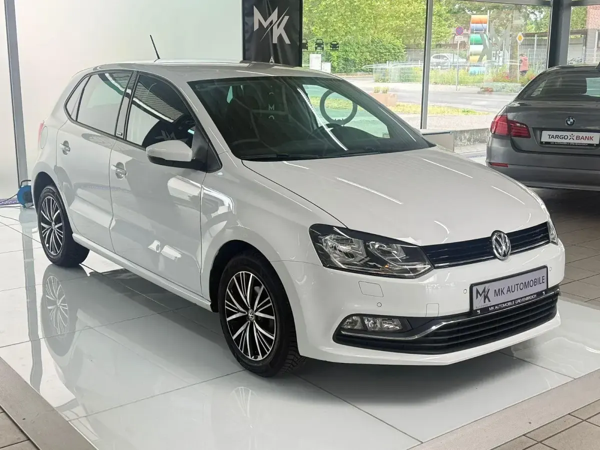 Gebraucht VW Polo Allstar 75 PS (55 kW) 2017 Weiß Kleinwagen