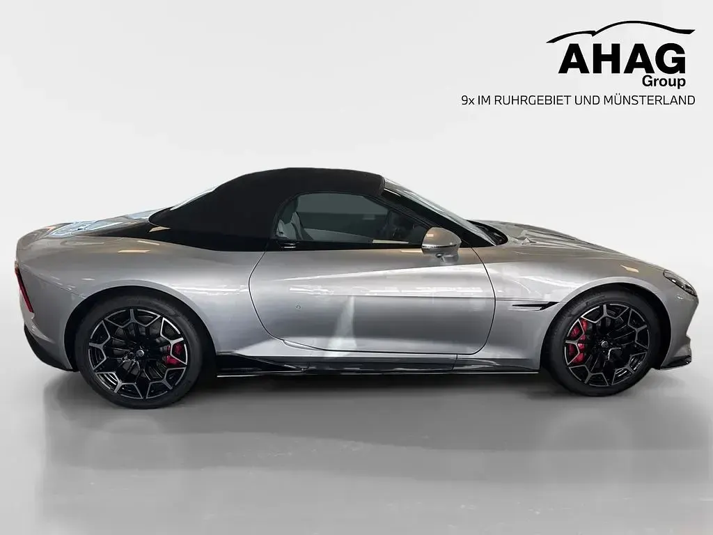 Nowe MG Cyberster 250 kW (340 KM) 2026 Srebrny Kabriolet