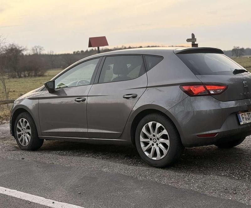 Gebraucht Seat Leon Style 110 PS (80 kW) 2016 Grau Kleinwagen