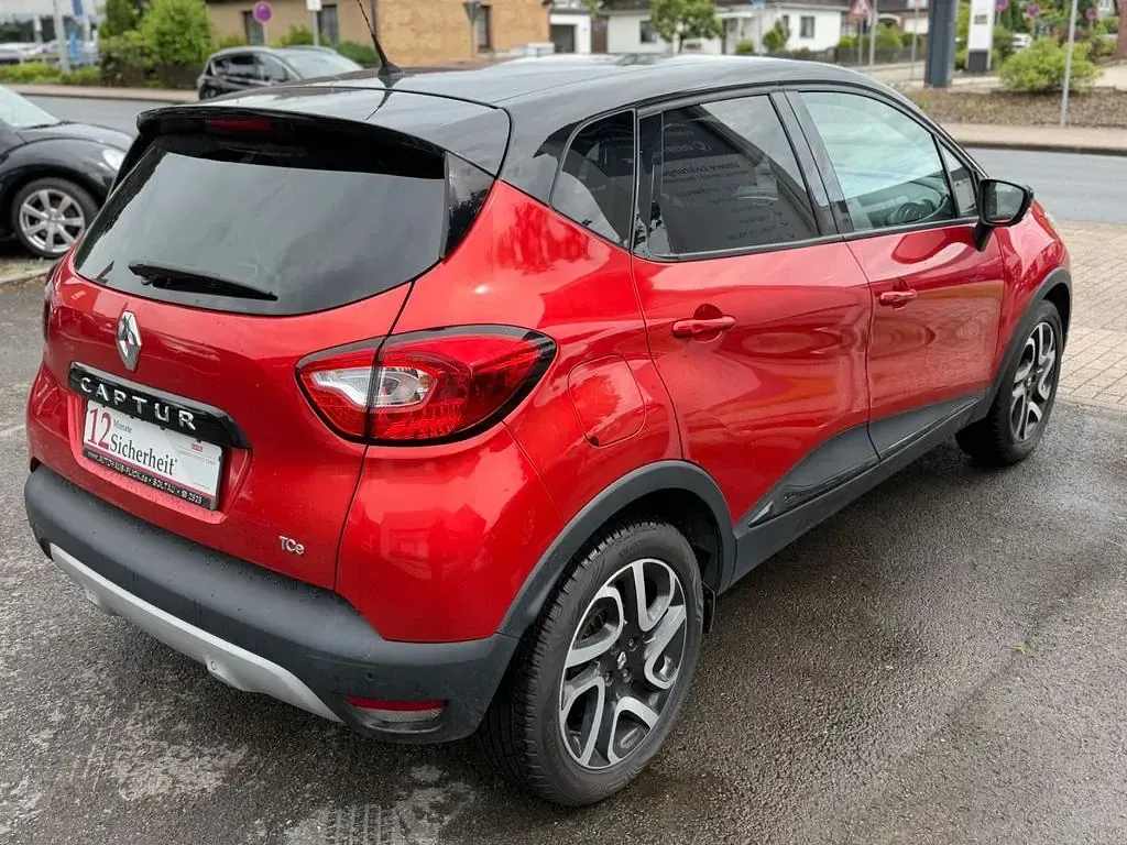 Gebraucht Renault Captur XMOD 120 PS (88 kW) 2015 Rot SUV