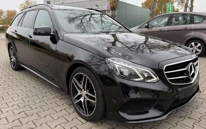Gebraucht Mercedes E350 258 PS (189 kW) 2017 Schwarz Kombi